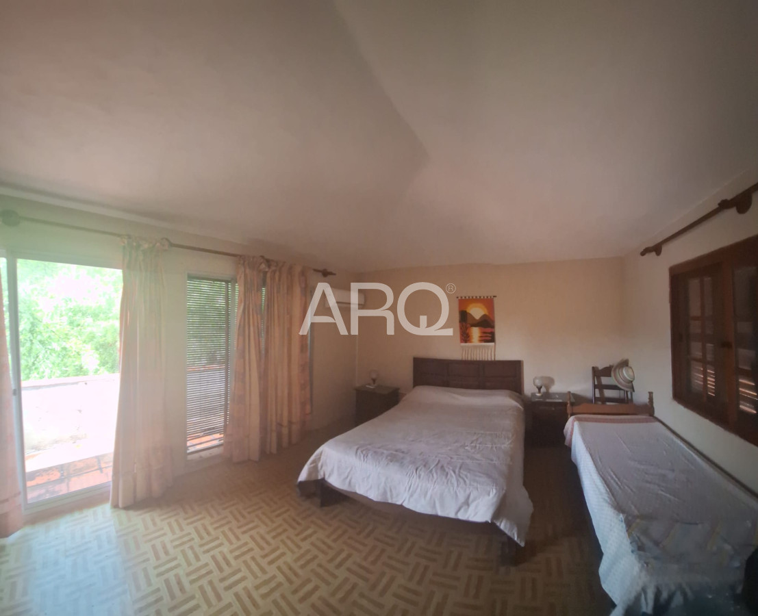 Casa ID.298 - Casa La Floresta 3 dormitorios 2 baños a pasos del mar!!