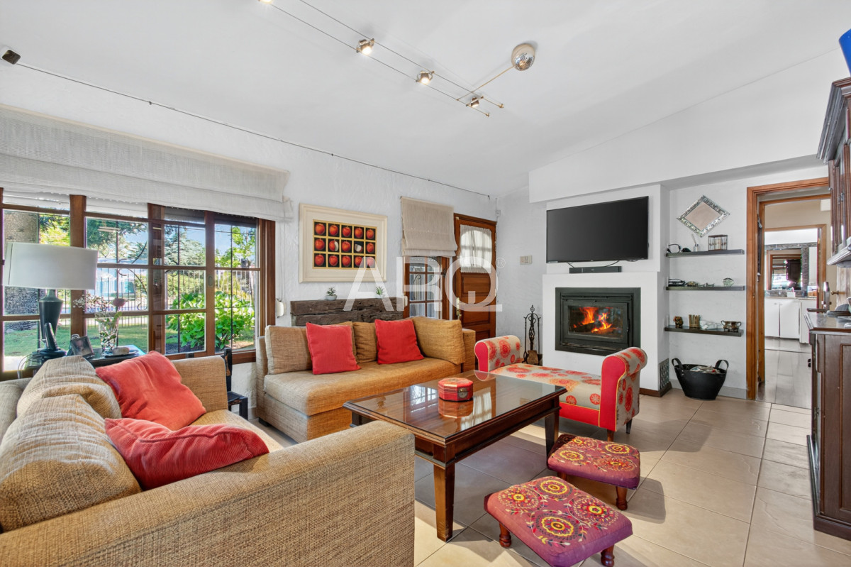 Casa ID.487 - Pinar sur, 3 dormitorios 4 baños, piscina