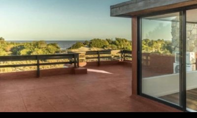 Hermosa casa vista a la playa