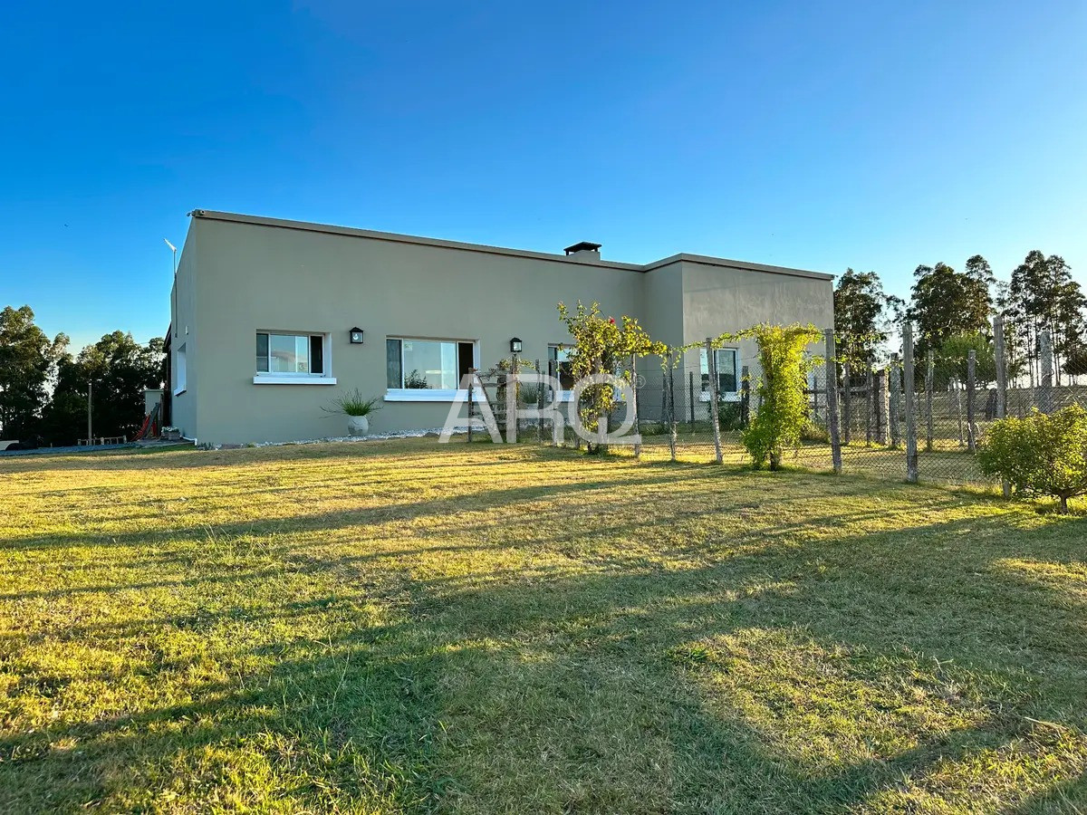 Chacra ID.663 - Se vende excepcional chacra en Villa Edén.