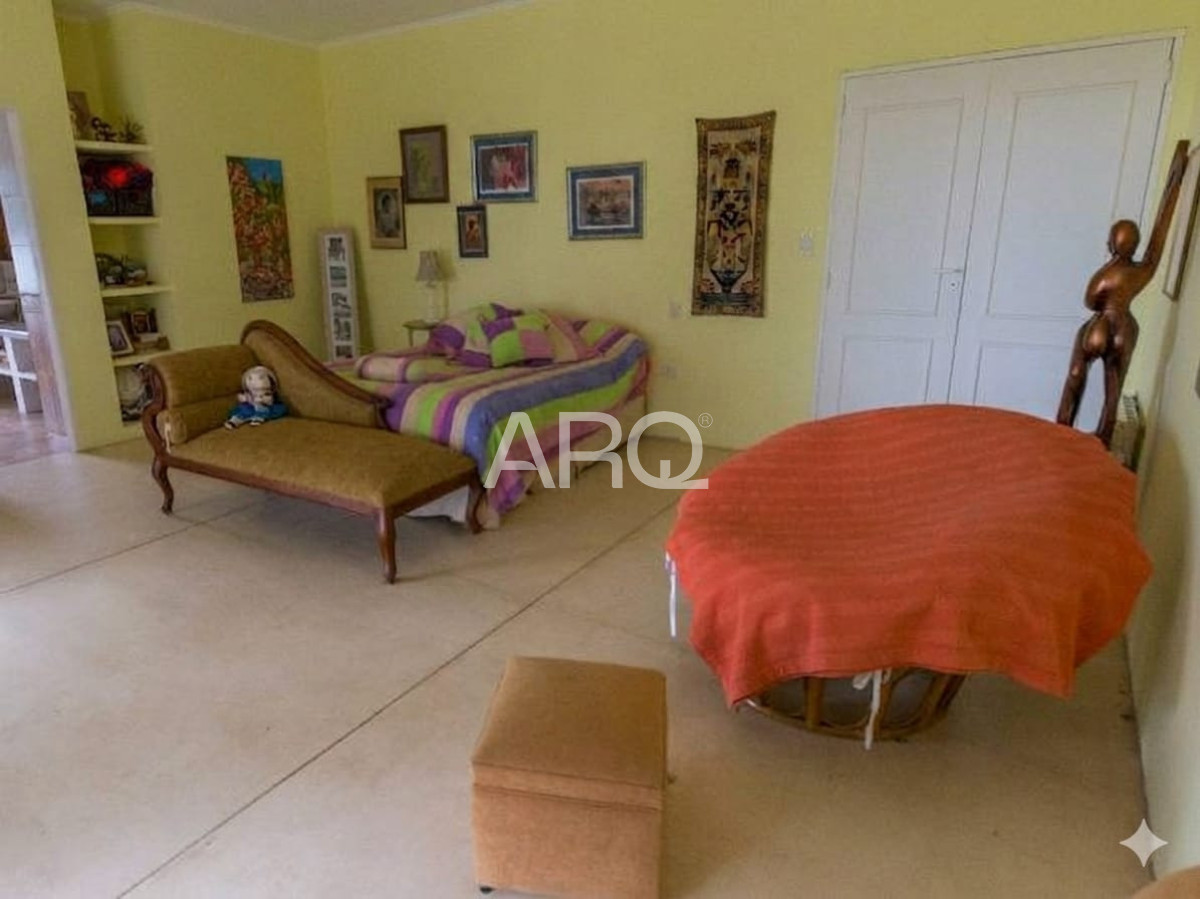 Campo Ref.618 - COTO DE CAZA de 1435 has en Bernasconi (La Pampa), Argentina