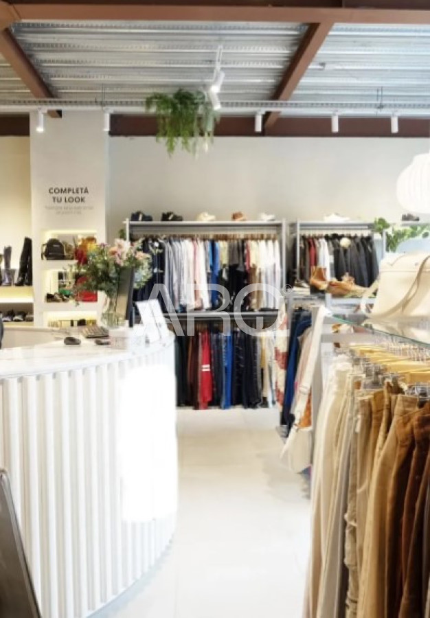 Local Comercial ID.597 - Local Comercial muy cerca del Shopping Costa Urbana.