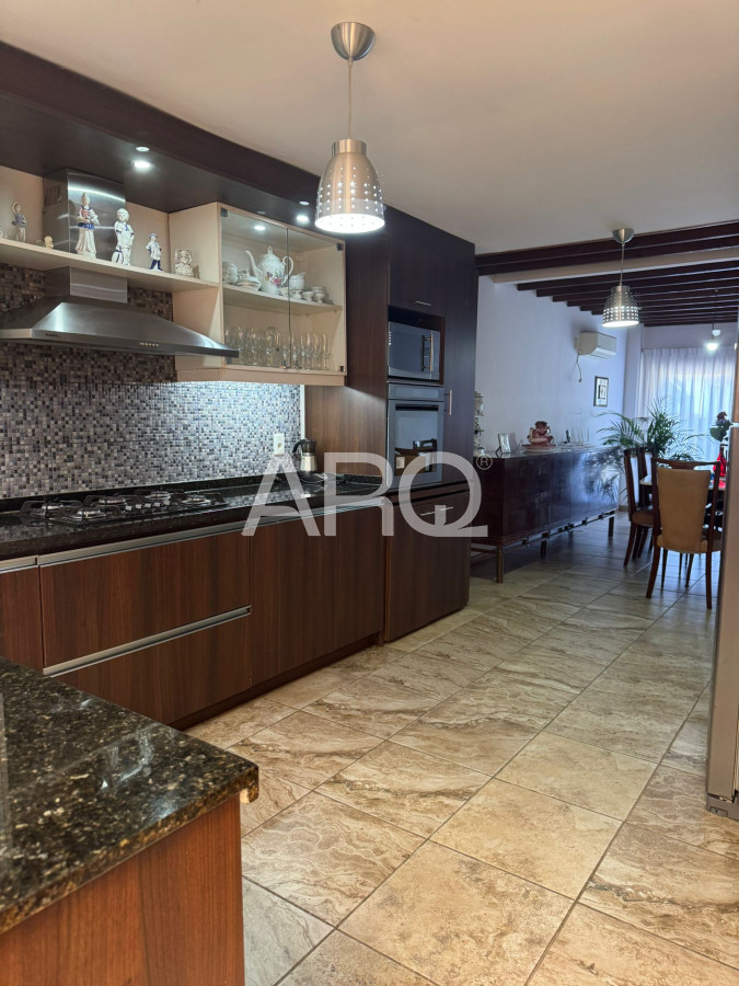 Local Comercial ID.454 - Ideal vivienda o consultorio 