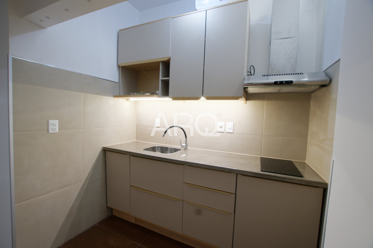 Apartamento ID.653 - Apartamento de 2 dormitorios totalmente renovado en Punta Carretas.