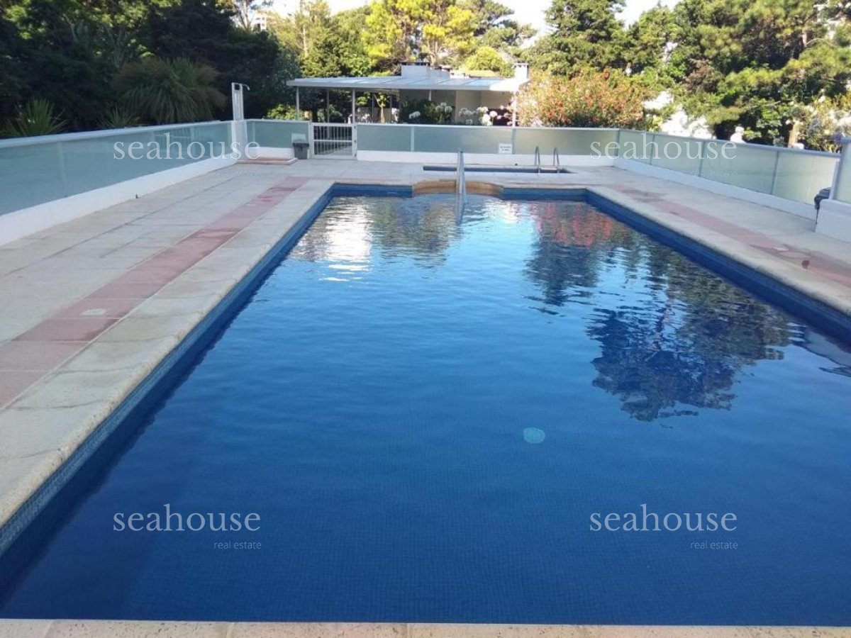 Apartamento Ref.1141 - Oportunidad apartamento en Punta del Este para aprovechar !!  Ideal para renta, como inversión o para vivir todo el año 2 dormitorios 2 baños