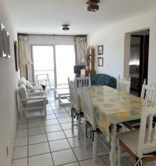 Oportunidad apartamento en Punta del Este para aprovechar !!  Ideal para renta, como inversión o para vivir todo el año 2 dormitorios 2 baños
