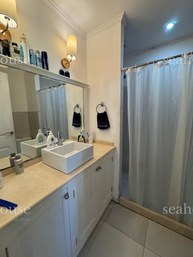 Casa Ref.1136 - Espectacular casa en venta Barrio Cordoba , Punta del Este, cerca de colegios, zona comercial y a 5 minutos de la playa