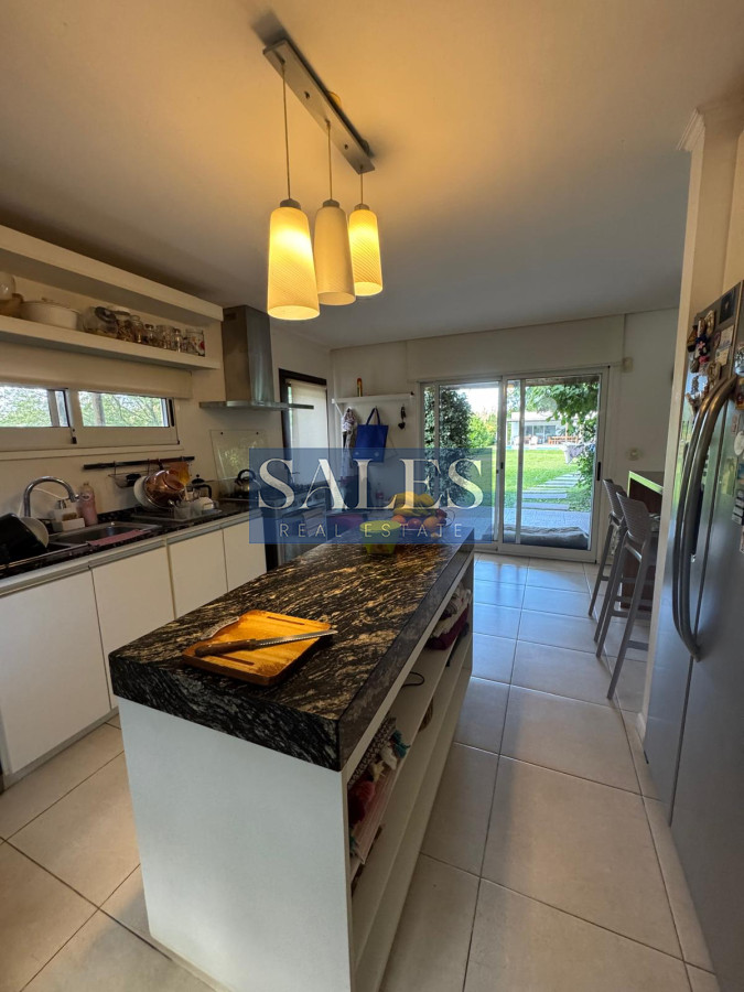 Casa ID.1107 - Espectacular casa en venta Barrio Cordoba , Punta del Este, cerca de colegios, zona comercial y a 5 minutos de la playa