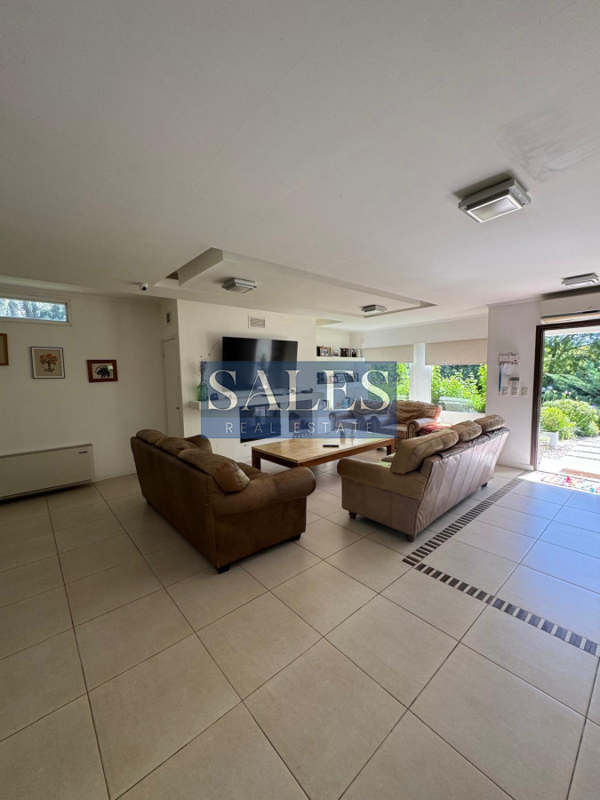 Casa ID.1107 - Espectacular casa en venta Barrio Cordoba , Punta del Este, cerca de colegios, zona comercial y a 5 minutos de la playa