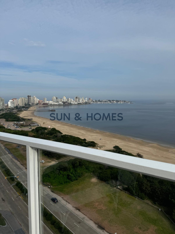 Apartamento ID.290 - Hermoso Penthouse con los mejores atardeceres de Playa Mansa y la mejor vista al mar