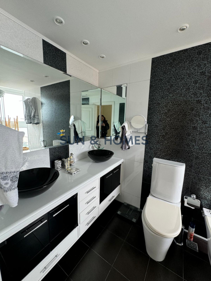 Apartamento ID.290 - Hermoso Penthouse con los mejores atardeceres de Playa Mansa y la mejor vista al mar