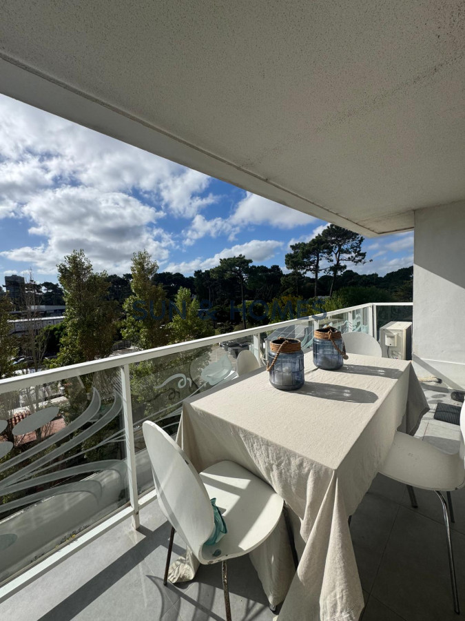 Apartamento ID.420 - Maravilloso apartamento en edificio Torre Yoo 3 dormitorios Punta del Este 
