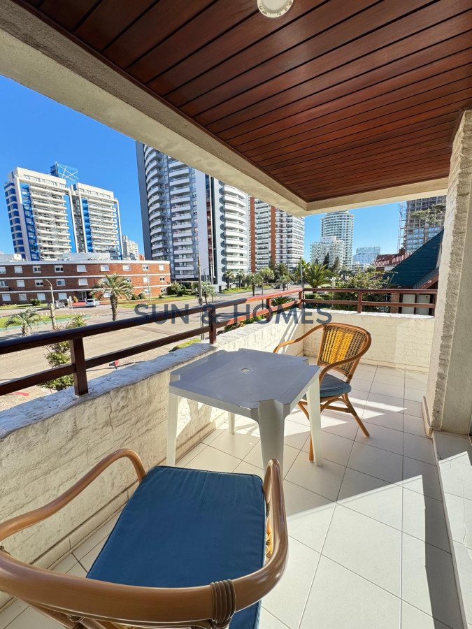 Apartamento ID.448 - OPORTUNIDAD excelente apartamento en venta sobre Chiverta en Punta del Este