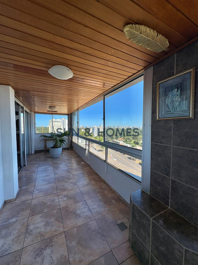 Apartamento ID.528 - Divino Penthouse en venta sobre Roosevelt de 2 dormitorios