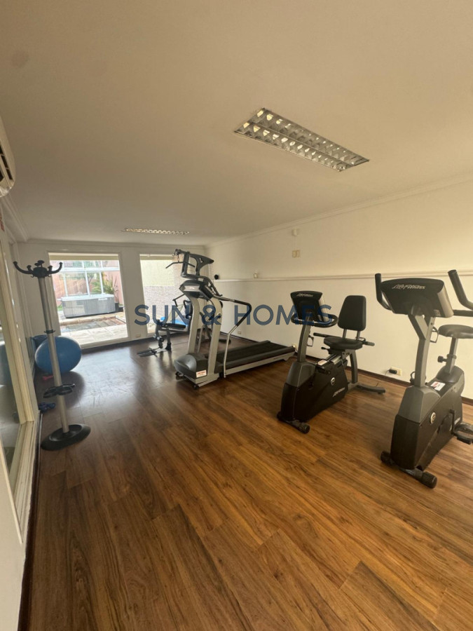Apartamento ID.541 - OPORTUNIDAD divino apartamento con balcon y parrilla a una cuadra de la playa 