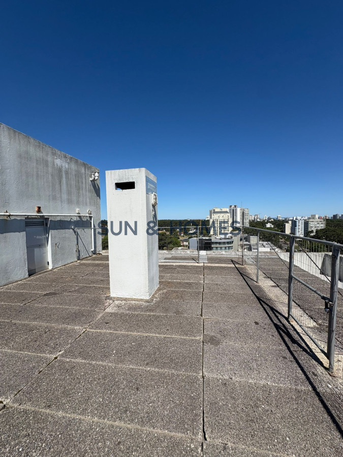 Apartamento ID.528 - Divino Penthouse en venta sobre Roosevelt de 2 dormitorios