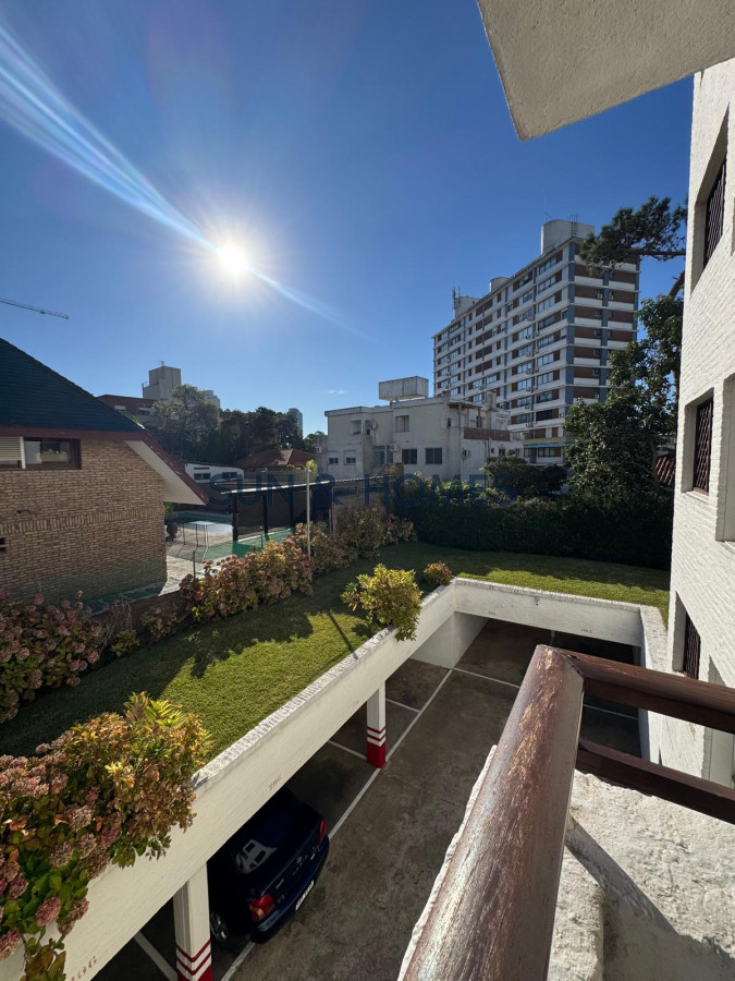 Apartamento ID.448 - OPORTUNIDAD excelente apartamento en venta sobre Chiverta en Punta del Este