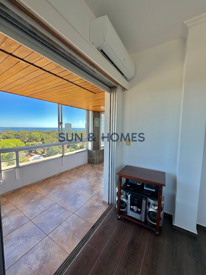 Apartamento ID.528 - Divino Penthouse en venta sobre Roosevelt de 2 dormitorios