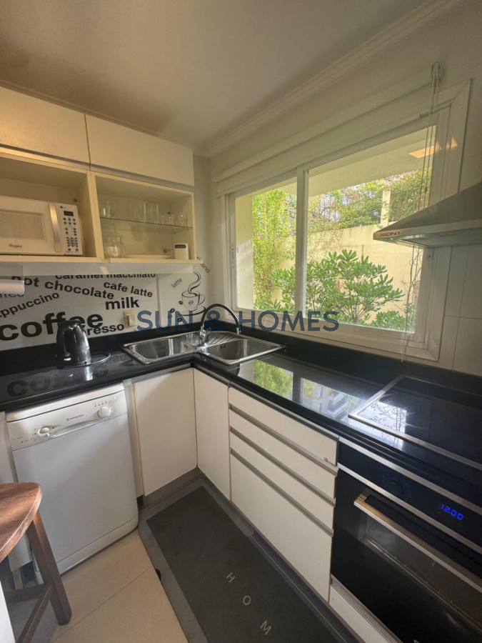 Apartamento ID.541 - OPORTUNIDAD divino apartamento con balcon y parrilla a una cuadra de la playa 