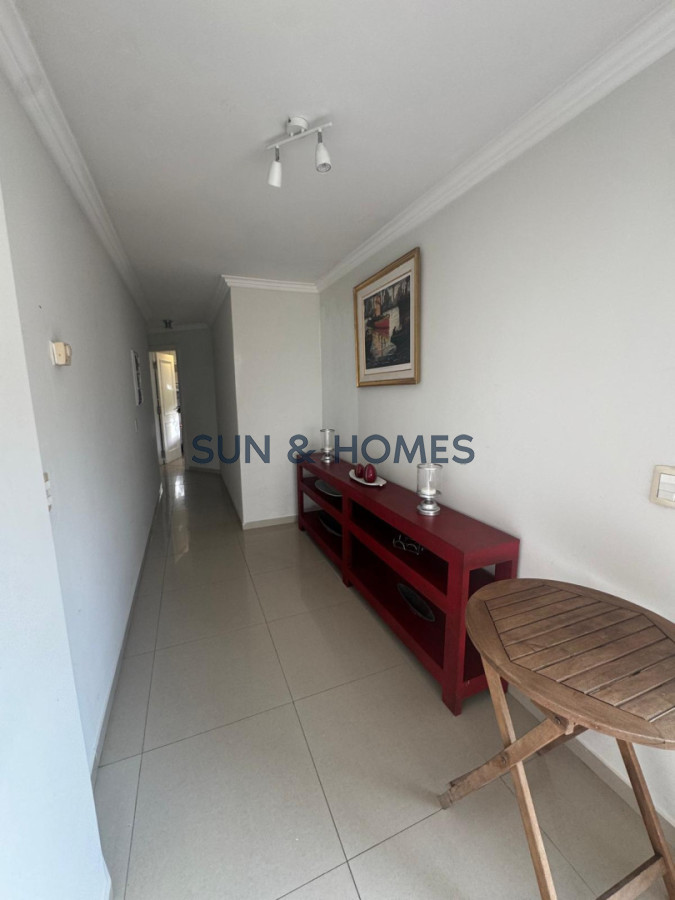Apartamento ID.541 - OPORTUNIDAD divino apartamento con balcon y parrilla a una cuadra de la playa 