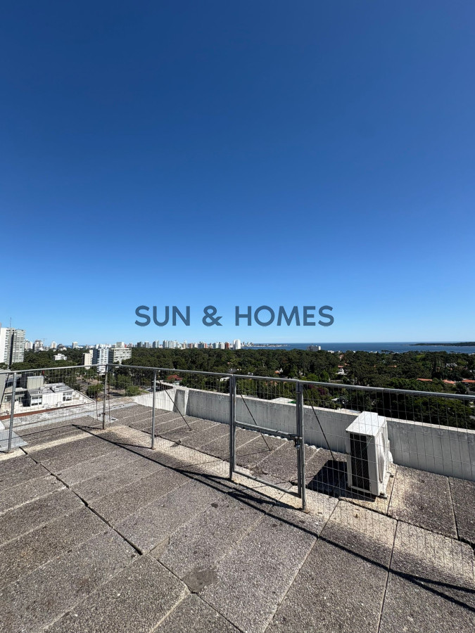 Apartamento ID.528 - Divino Penthouse en venta sobre Roosevelt de 2 dormitorios