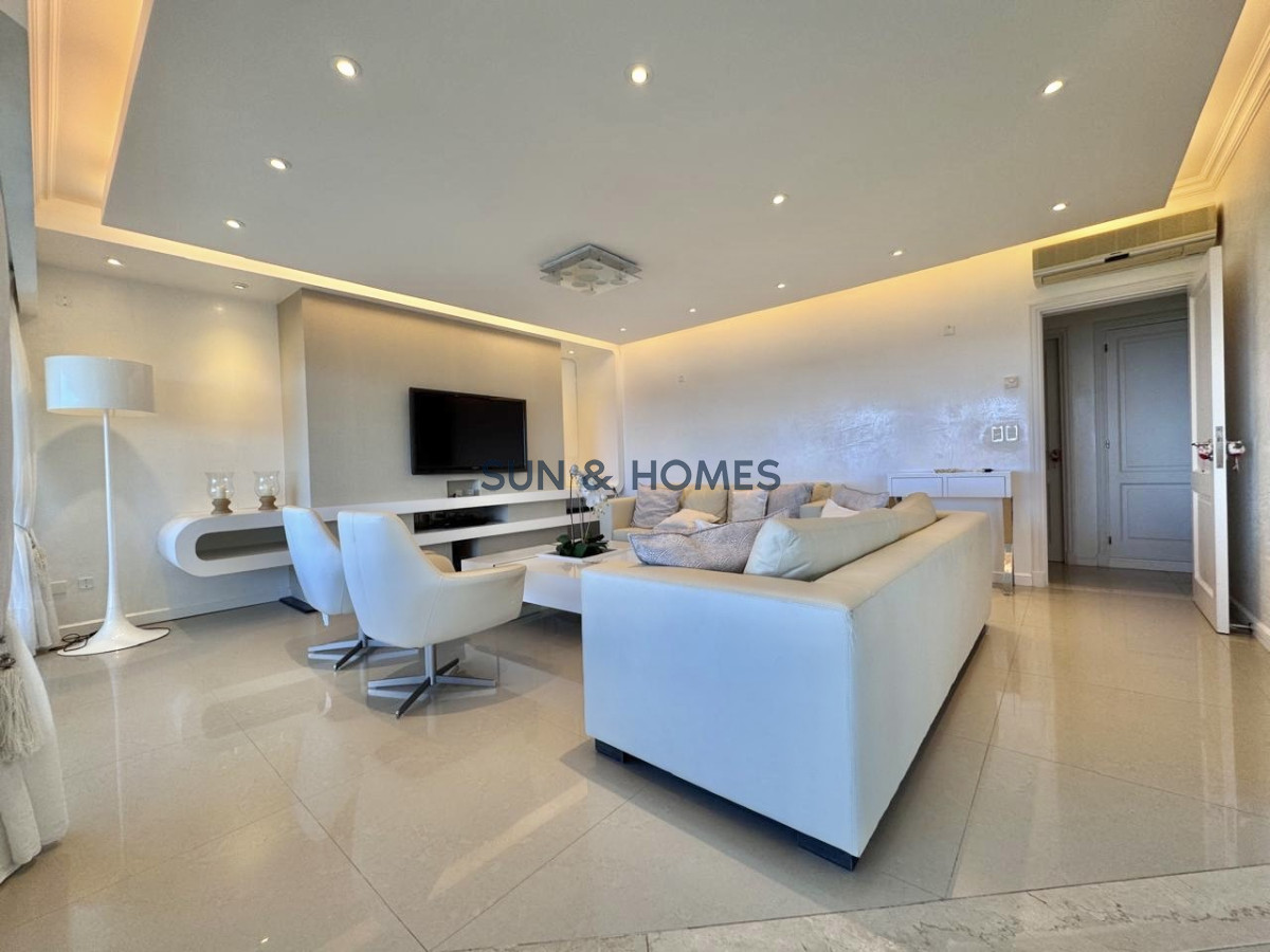 Apartamento ID.460 - Maravilloso apartamento en primera linea playa mansa 
