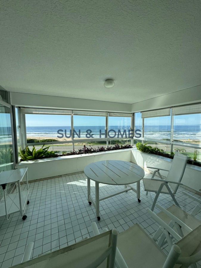Apartamento ID.260 - Espectacular y exclusivo apartamento en venta con la mejor vista al mar y al amanecer en Punta del Este 