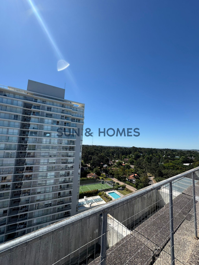 Apartamento ID.528 - Divino Penthouse en venta sobre Roosevelt de 2 dormitorios