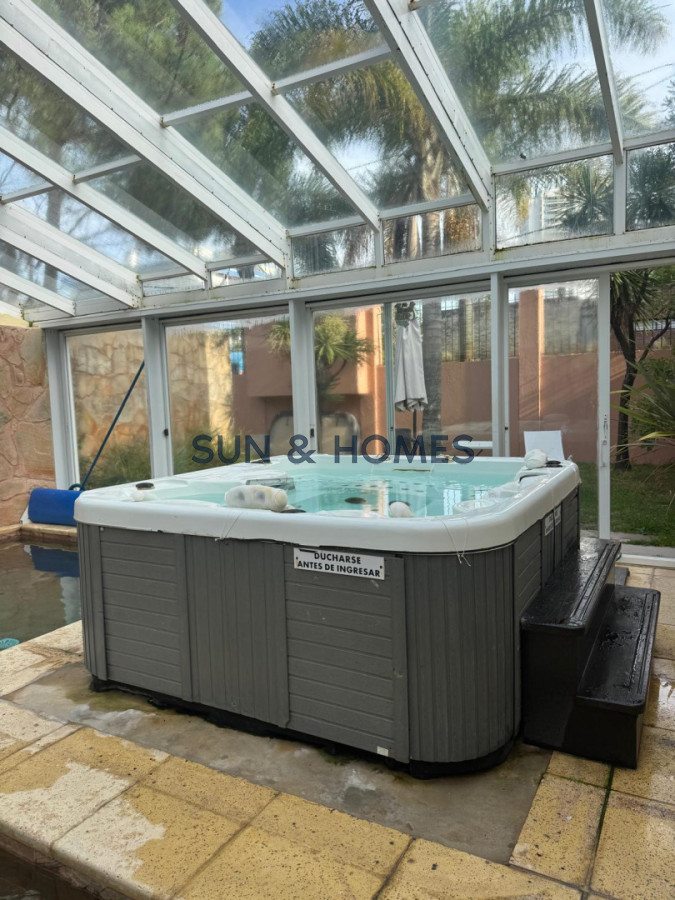 Apartamento ID.541 - OPORTUNIDAD divino apartamento con balcon y parrilla a una cuadra de la playa 