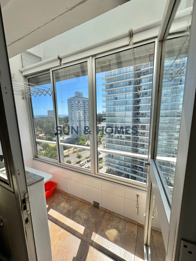 Apartamento ID.528 - Divino Penthouse en venta sobre Roosevelt de 2 dormitorios