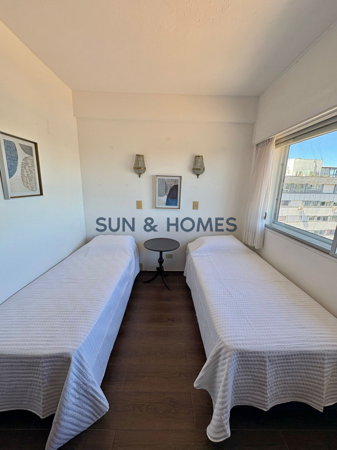 Apartamento ID.528 - Divino Penthouse en venta sobre Roosevelt de 2 dormitorios