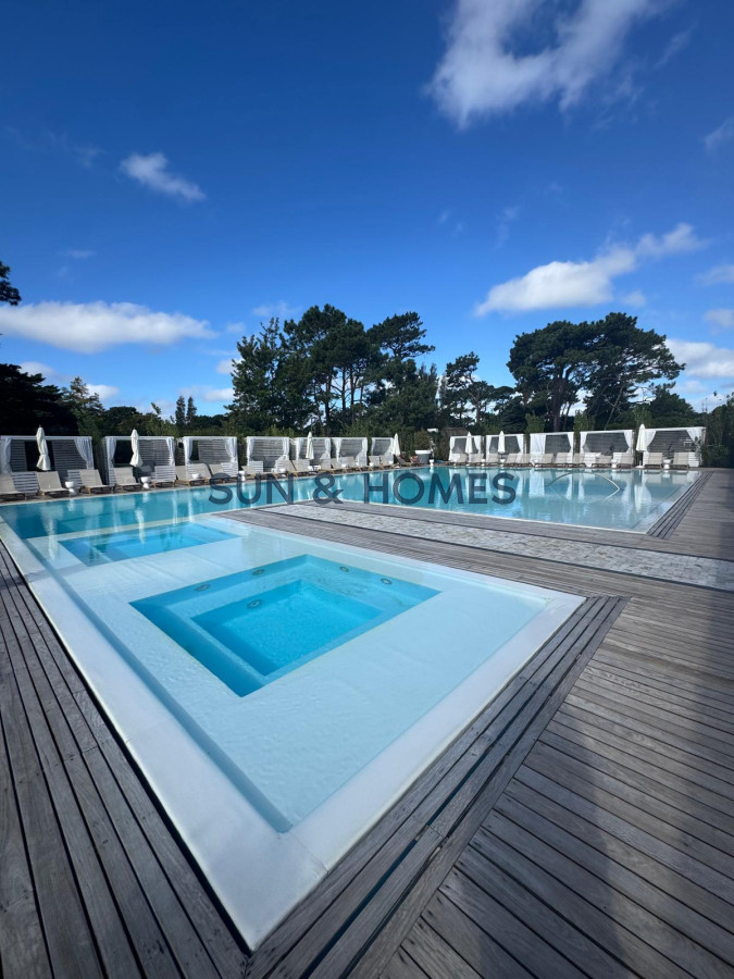 Apartamento ID.420 - Maravilloso apartamento en edificio Torre Yoo 3 dormitorios Punta del Este 