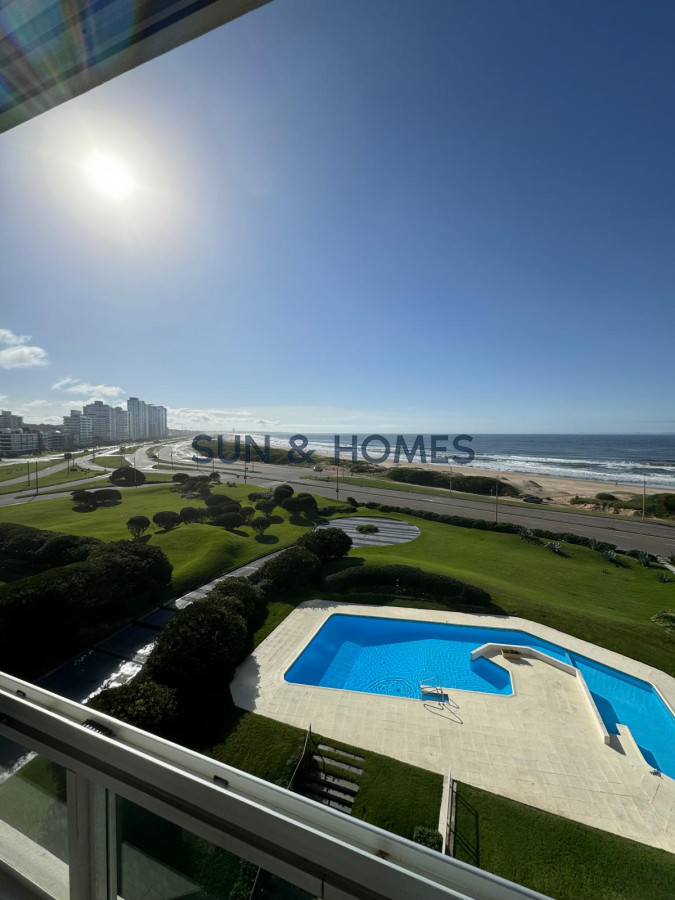 Apartamento ID.260 - Espectacular y exclusivo apartamento en venta con la mejor vista al mar y al amanecer en Punta del Este 