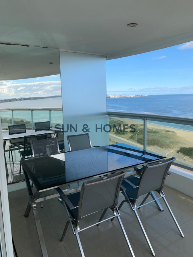 Apartamento ID.26 - Frente al mar, Espectacular apartamento esquinero disponible a la venta con divinas vistas panorámicas a los atardeceres de la mansa y Punta Ballena.