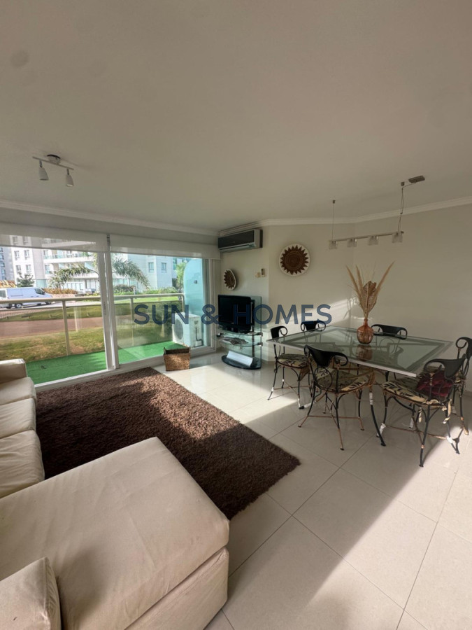 Apartamento ID.541 - OPORTUNIDAD divino apartamento con balcon y parrilla a una cuadra de la playa 