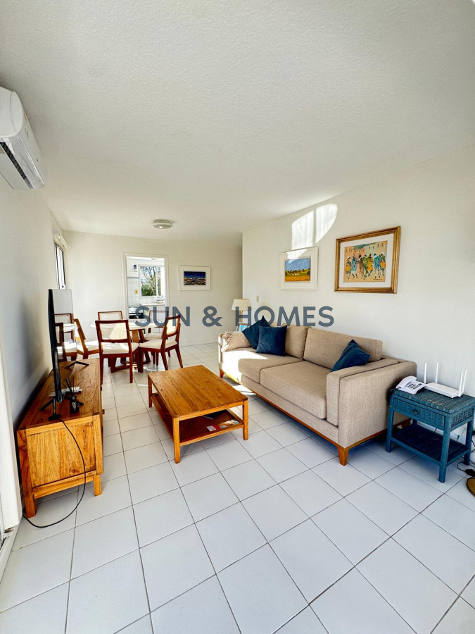 Apartamento ID.448 - OPORTUNIDAD excelente apartamento en venta sobre Chiverta en Punta del Este