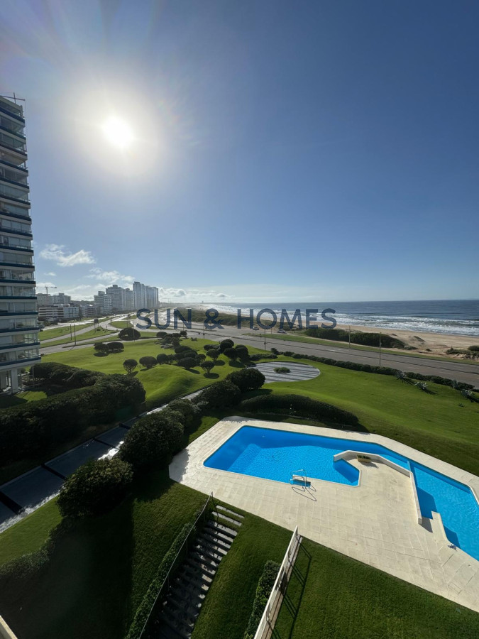 Apartamento ID.260 - Espectacular y exclusivo apartamento en venta con la mejor vista al mar y al amanecer en Punta del Este 