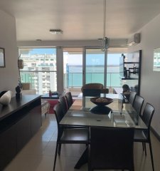 Divino Apartamento en venta con hermosa vista a playa Mansa y sus atardeceres de 3 dormitorios