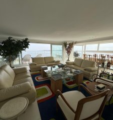 Hermoso Penthouse con los mejores atardeceres de Playa Mansa y la mejor vista al mar