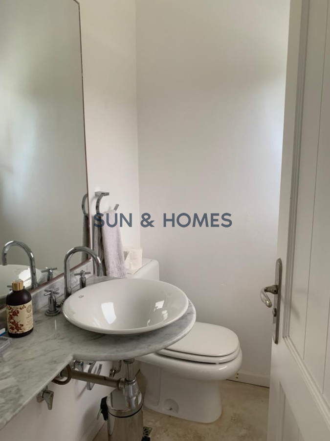 Casa ID.99 - Espectacular casa en barrio cerrado Terrazas del Cultural en Manantiales Punta del Este 