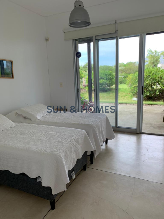 Casa ID.99 - Espectacular casa en barrio cerrado Terrazas del Cultural en Manantiales Punta del Este 