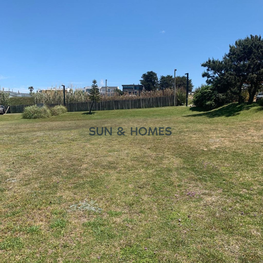 Casa ID.99 - Espectacular casa en barrio cerrado Terrazas del Cultural en Manantiales Punta del Este 