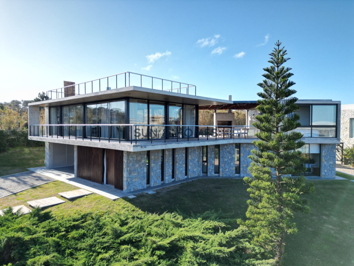 Casa ID.573 - Exclusiva casa a estrenar en Terrazas del Cultural - Manantiales, Punta del Este