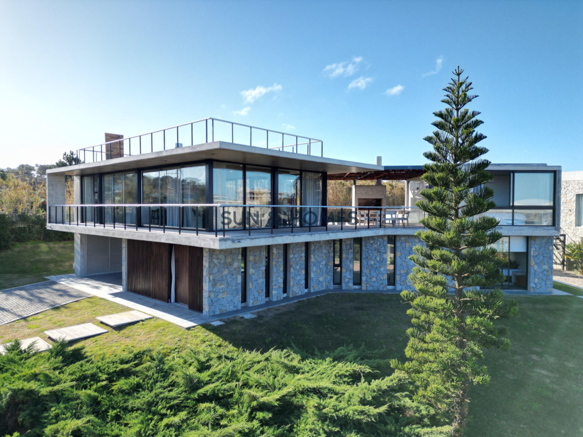 Casa ID.573 - Exclusiva casa a estrenar en Terrazas del Cultural - Manantiales, Punta del Este