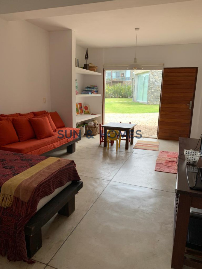 Casa ID.99 - Espectacular casa en barrio cerrado Terrazas del Cultural en Manantiales Punta del Este 