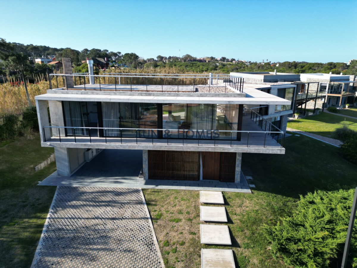 Casa ID.573 - Exclusiva casa a estrenar en Terrazas del Cultural - Manantiales, Punta del Este