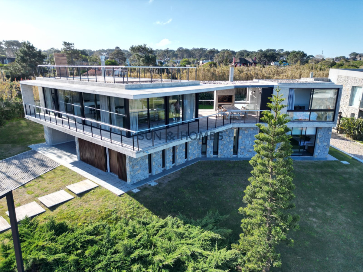 Casa ID.573 - Exclusiva casa a estrenar en Terrazas del Cultural - Manantiales, Punta del Este