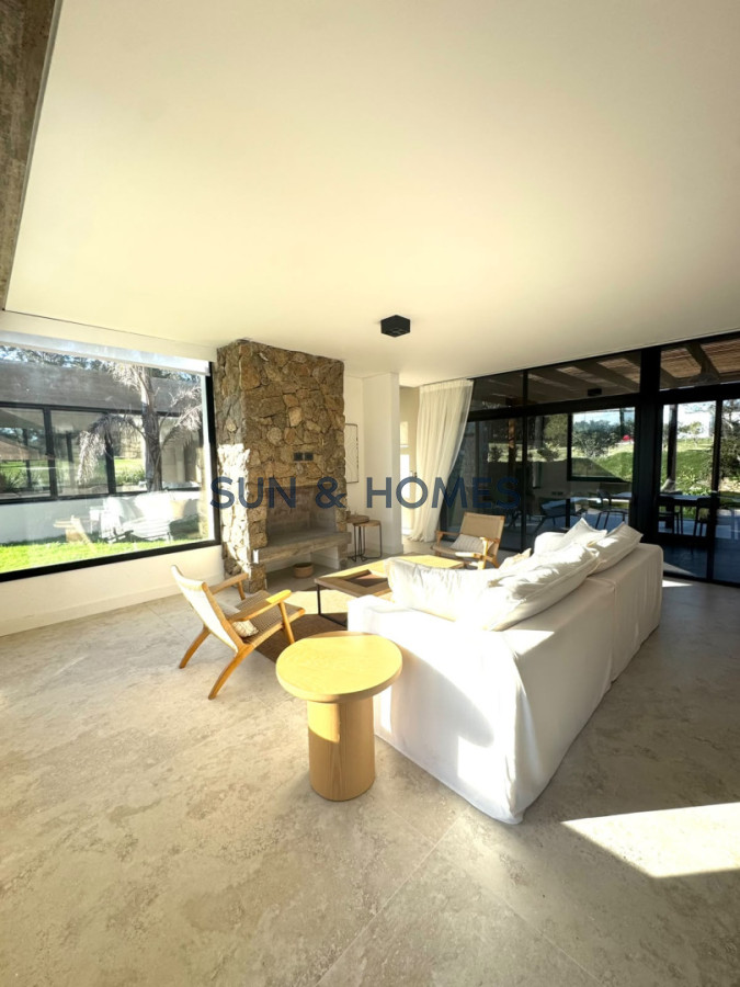 Casa ID.575 - Espectacular casa en venta en barrio cerrado La Jacinta, Punta Ballena