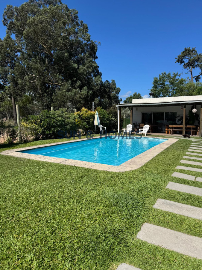 Casa ID.319 - Espectacular casa en venta Barrio Cordoba , Punta del Este, cerca de colegios, zona comercial y a 5 minutos de la playa