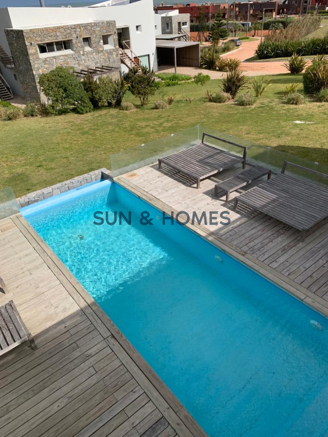 Casa ID.212 - Divina y exclusiva casa en alquiler de temporada en Barrio Cerrado en Manantiales Punta del Este.